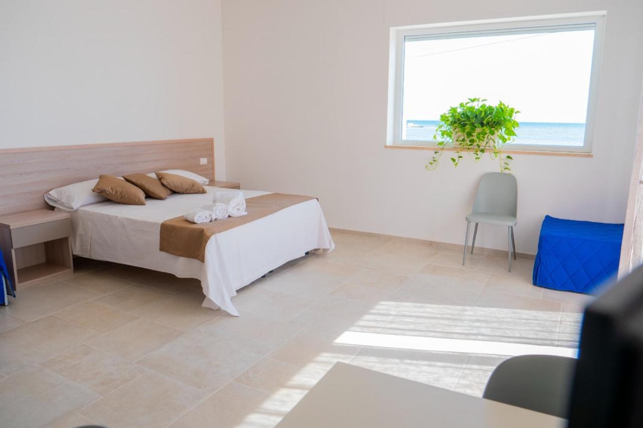 B&B A Un Passo Dal Mare Торре-Канне Экстерьер фото
